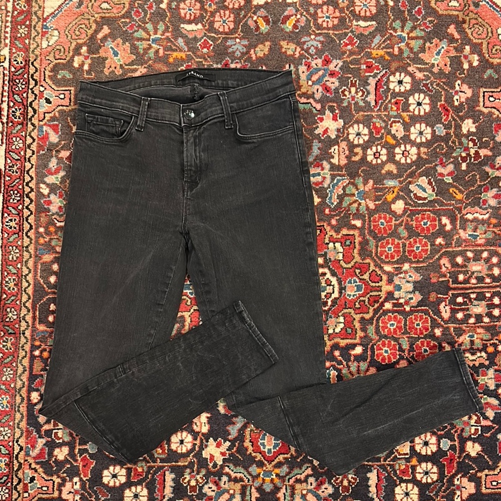 J BRAND Black Denim skinny Jeans in women’s size 29
